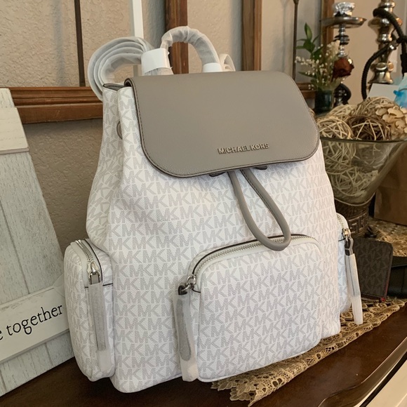 Michael Kors Handbags - New MK backpack 🦋 large